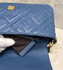Женская кожаная сумка Fendi Baguette 8BR600A72VF15 премиум голубая 26-13/5 см
