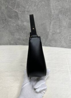 Женская сумка Celine Medium Ava Triomphe In Smooth Calfskin 114493DGQ Premium Black 25-13/7 см