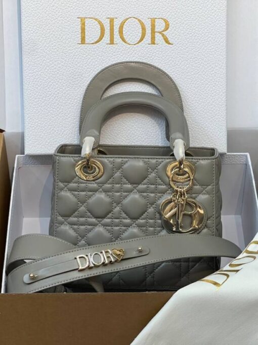 Женская сумка Dior Lady My ABCDior M0538ONGE Premium Grey 20-18/9 см - фото 1