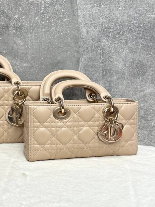 Женская сумка Dior Lady D-Joy M0613ONGE Premium Beige (два размера: 22 - 26 см) - фото 1