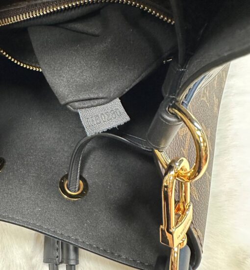 Женская сумка Louis Vuitton NeoNoe Premium 25-25/17 см коричневая с чёрным - фото 6