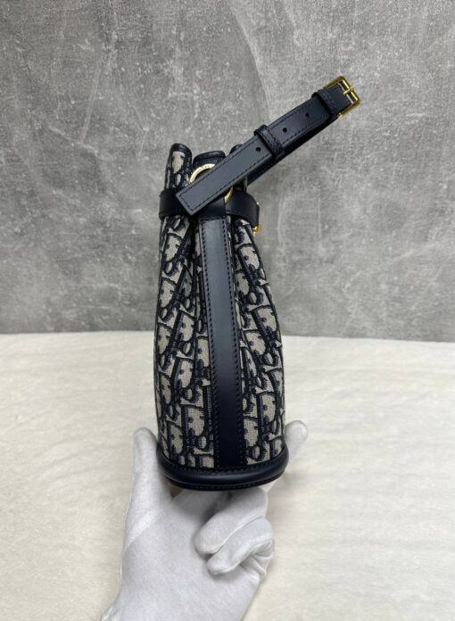 Женская сумка Dior C'est M2271 Premium 25-23/9 см серая - фото 3