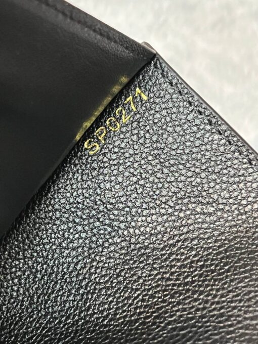 Обложка для паспорта Louis Vuitton Premium A119315 14/10 см чёрная - фото 5