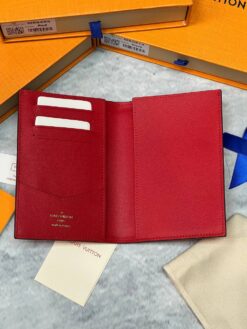 Обложка для паспорта Louis Vuitton Premium A119352 14/10 см коричневая