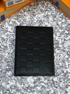 Обложка для паспорта Louis Vuitton Premium A119359 14/10 см чёрная
