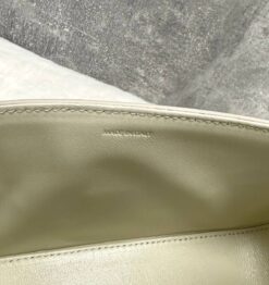 Женская сумочка на плечо Celine Claude Triomphe бежевая премиум-люкс 20/10/4 см