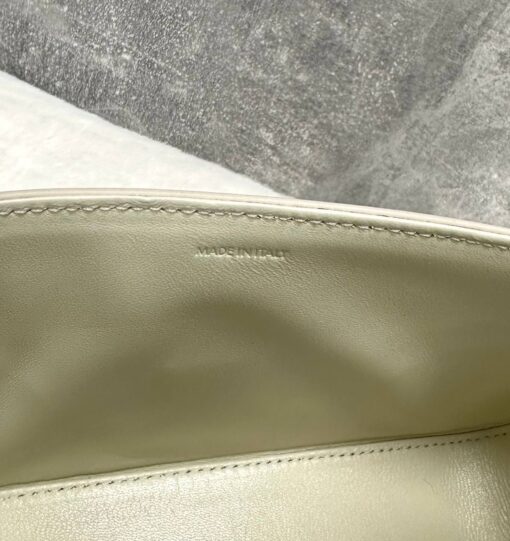 Женская сумочка на плечо Celine Claude Triomphe бежевая премиум-люкс 20/10/4 см - фото 7