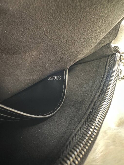 Женская сумка Louis Vuitton Mylockme Chain M63471 Premium 19-12/4 см чёрная - фото 7