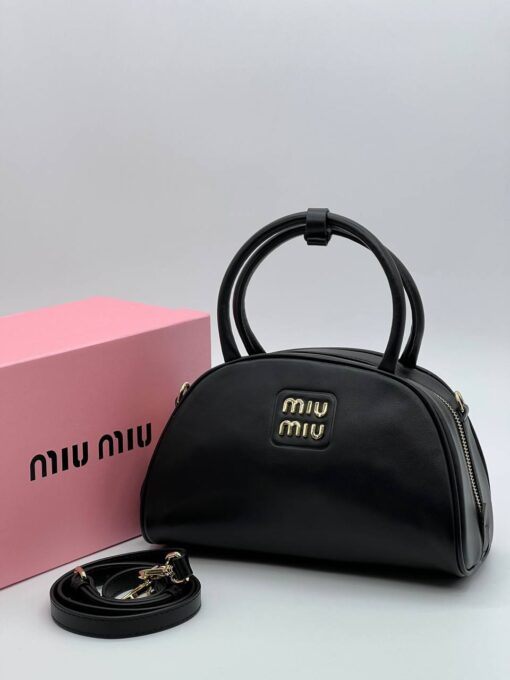 Сумка Miu Miu Leather Top-Handle 26/15 см A119923 чёрная - фото 1