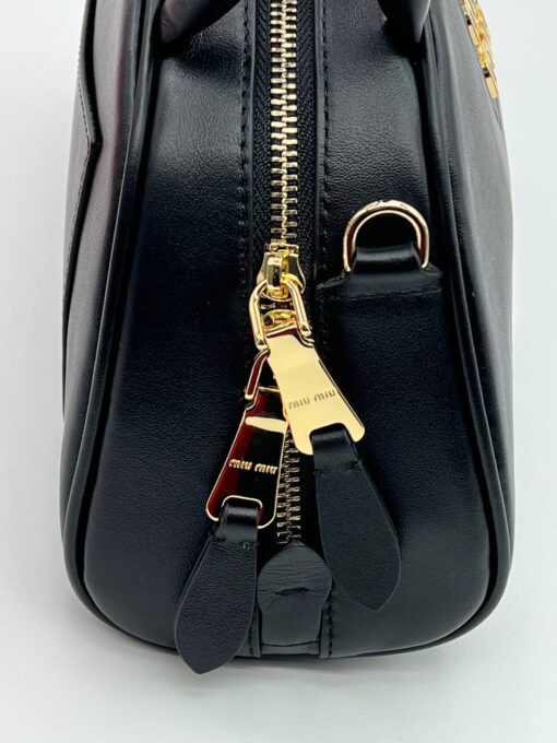 Сумка Miu Miu Leather Top-Handle 26/15 см A119923 чёрная - фото 4
