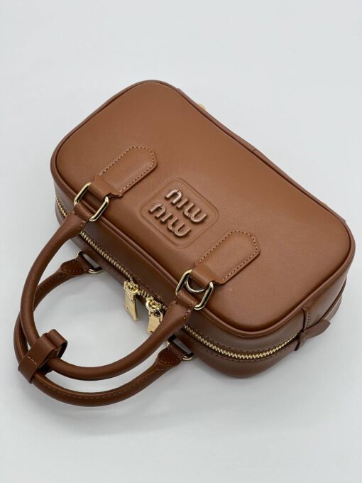 Сумка Miu Miu Arcadie Leather (два размера 23/13 и 28/14 см) коричневая - фото 4