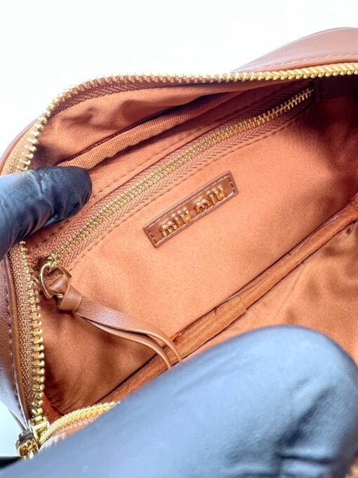 Сумка Miu Miu Arcadie Leather (два размера 23/13 и 28/14 см) коричневая - фото 8