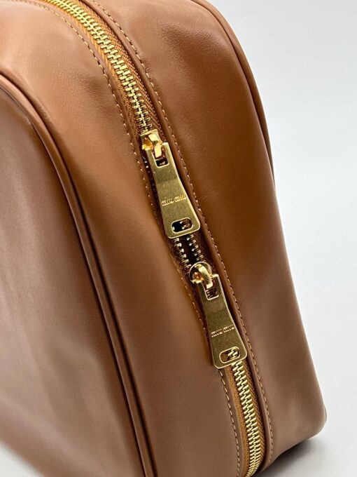 Сумка Miu Miu Leather Top-Handle (два размера 30/20 и 35/23 см) коричневая - фото 3