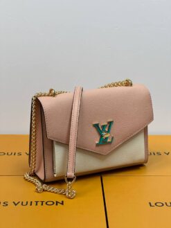 Женская сумка Louis Vuitton Mylockme BB M22190 Premium 22/14/8 см бежевая со светло-бежевым - фото 8