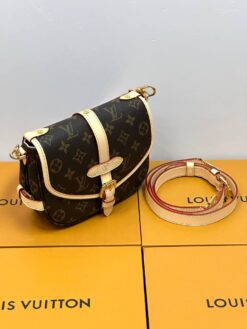 Женская сумка Louis Vuitton Saumur BB Premium M46740 20/16/7.5 см коричневая