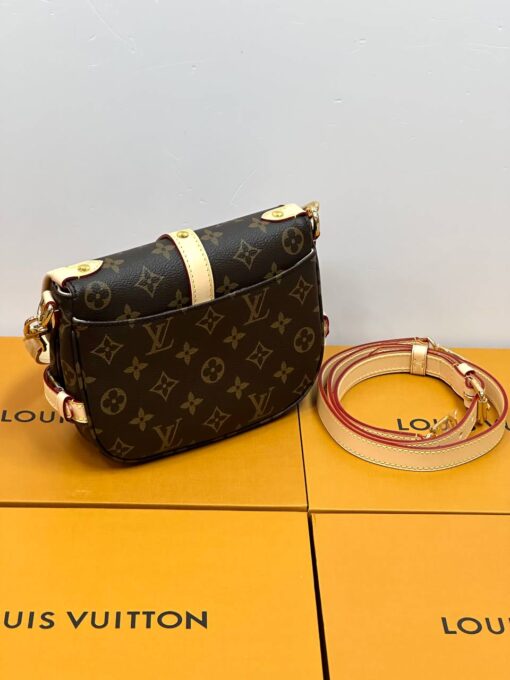 Женская сумка Louis Vuitton Saumur BB Premium M46740 20/16/7.5 см коричневая - фото 3