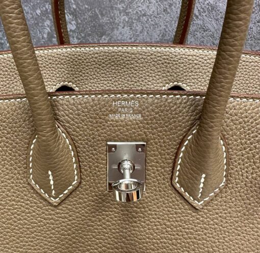 Женская сумка Hermes Birkin Togo 25/18/14 премиум-люкс ручная работа коричневая фурнитура серебро A120328 - фото 5