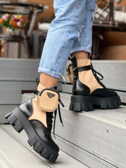 Ботинки женские Prada A120819 зимние чёрно-бежевые
