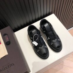 Кроссовки Валентино Гаравани LV7N A121384 чёрные