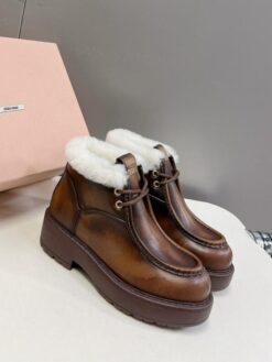 Ботинки Miu Miu Fume Leather Booties 5T965D Winter Premium Brown - фото 5