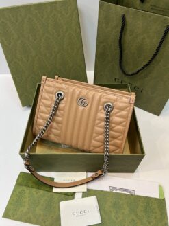 Женская сумка Gucci GG Marmont Premium 25/18/11 см коричневая