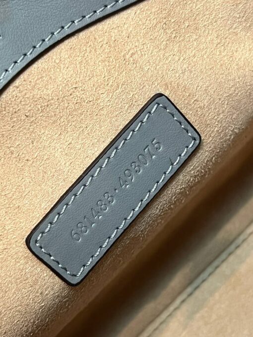Женская сумка Gucci GG Marmont Premium 25/18/11 см серая - фото 7