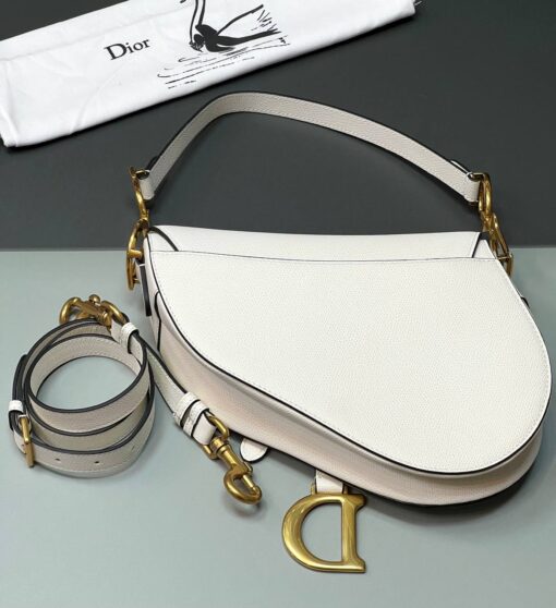 Женская сумка Christian Dior Saddle M0455CBAA Premium 25/20/7 см белая - фото 2