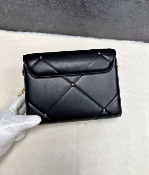 Женская сумка Louis Vuitton Twist MM M59029 Premium 23/15/10 см чёрная - фото 4