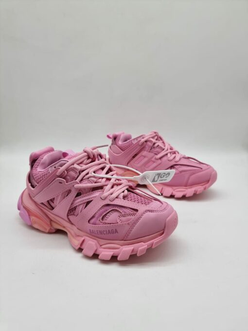 Женские кроссовки Balenciaga Track A123305 розовые - фото 3