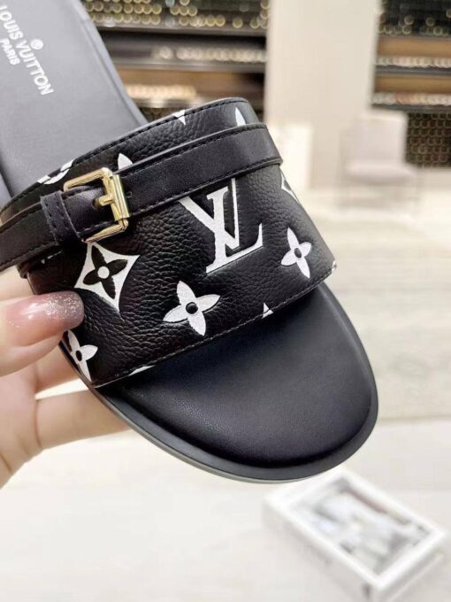 Шлёпанцы Louis Vuitton Lock It A123611 черные - фото 4
