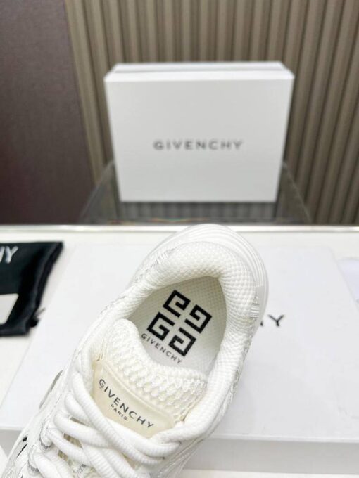 Кроссовки Givenchy TK-MX Runner A123945 White - фото 8