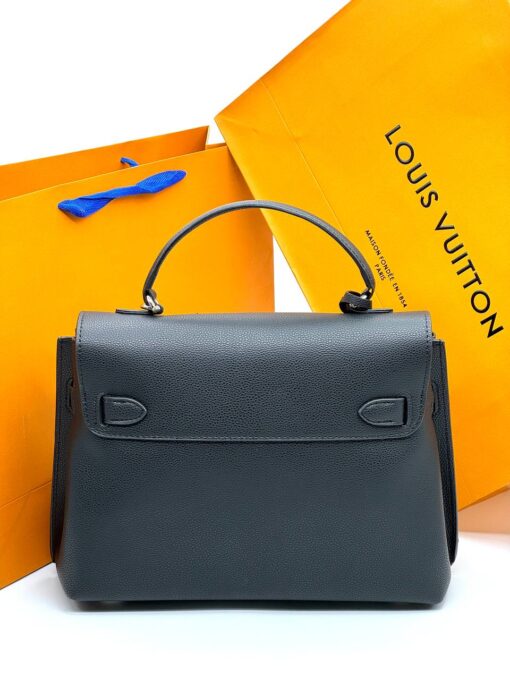 Женская сумка Louis Vuitton Lockme A125243 30/23 см чёрная - фото 5