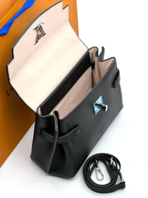 Женская сумка Louis Vuitton Lockme A125253 25/18 см чёрная - фото 4