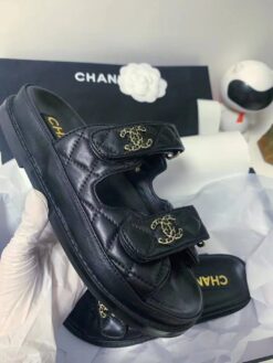 Шлепанцы женские Chanel кожаные A125417 премиум чёрные