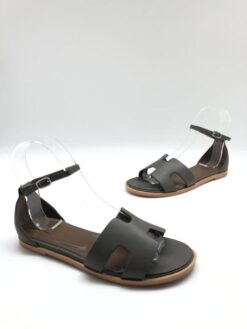 Босоножки женские Hermes Chypre Sandals A125698 кожаные серые - фото 6