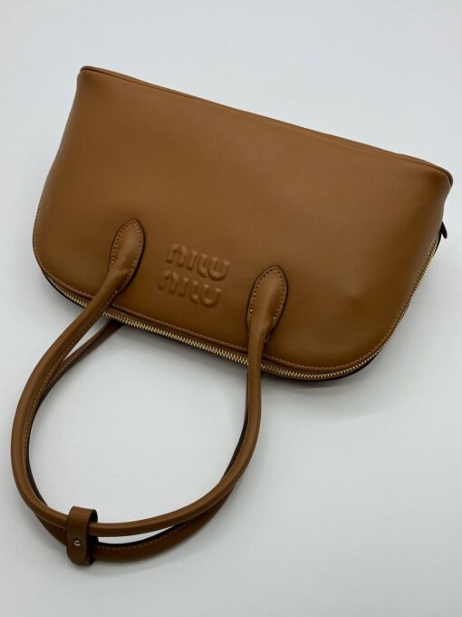 Сумка Miu Miu Leather (два размера 32/18 и 38/27 см) коричневая - фото 7