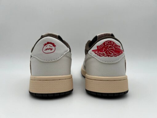 Кроссовки Nike Air Jordan 1 Low x Travis Scott хаки-белые с бежевым - фото 4