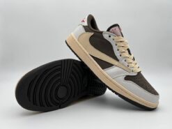 Кроссовки Nike Air Jordan 1 Low x Travis Scott хаки-белые с бежевым