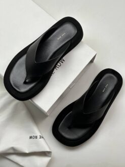 Шлёпанцы женские The Row Ginza Sandal in Suede F1138L Black