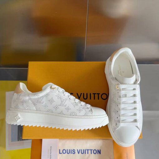 Кроссовки женские Louis Vuitton Time Out 1ACHO4 Premium White - фото 3