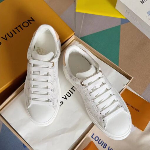 Кроссовки женские Louis Vuitton Time Out 1ACHO4 Premium White - фото 6