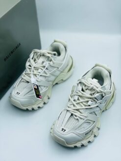 Кроссовки Balenciaga Track A128586 белые