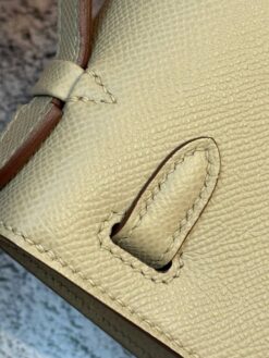 Женская сумка Hermes Kelly Pochette 22 Epsom Gold Hardware Premium Beige