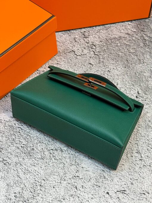 Женская сумка Hermes Kelly Pochette 22 Epsom Palladium Hardware Premium Green - фото 4