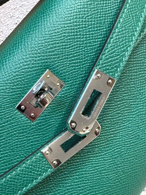 Женская сумка Hermes Kelly Pochette 22 Epsom Palladium Hardware Premium Green - фото 5