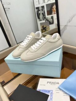 Кроссовки Prada Leather A129010 Grey