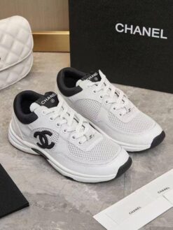 Кроссовки женские Chanel A129080 белые