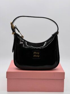 Сумка Miu Miu Leather Hobo Bag 23/13 см A129249 чёрная