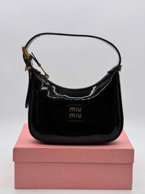 Сумка Miu Miu Leather Hobo Bag 23/13 см A129249 чёрная - фото 2