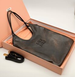 Сумка Miu Miu Leather Hobo Bag 35/32 см A129284 чёрная